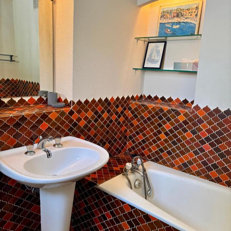Villa provençale golfe de Beauvallon - One-Bedroom Villa - 8