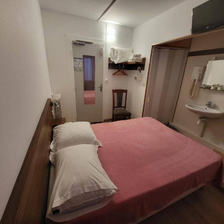 Hotel Les Rosiers - Chambre Double - Vue sur Jardin - 1