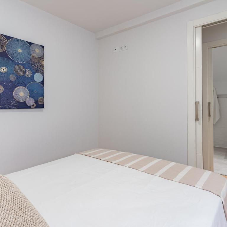 Picasso Duplex Deluxe - Two-Bedroom Apartment - 9