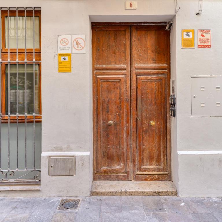 Picasso Duplex Deluxe - Two-Bedroom Apartment - 19