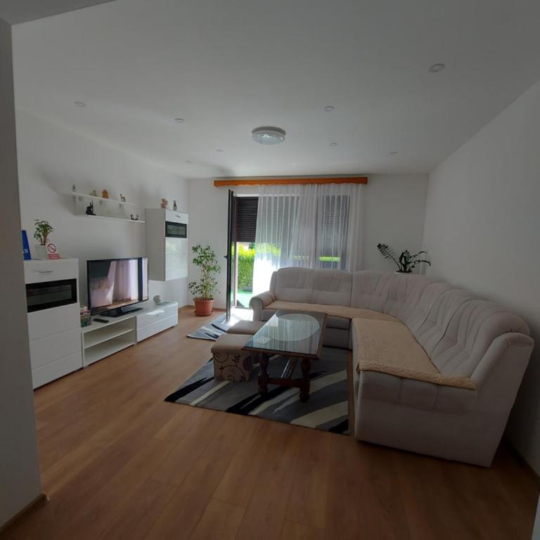 Apartman Aldina - Two-Bedroom Apartment - 1