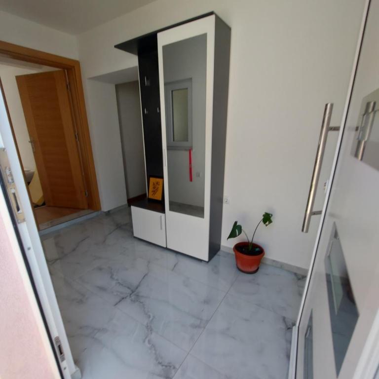 Apartman Aldina - Two-Bedroom Apartment - 9