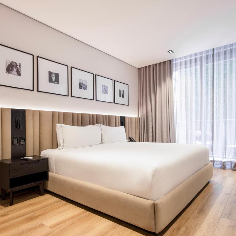 Vuestro Mexico City - Habitación con cama extragrande y balcón - 4