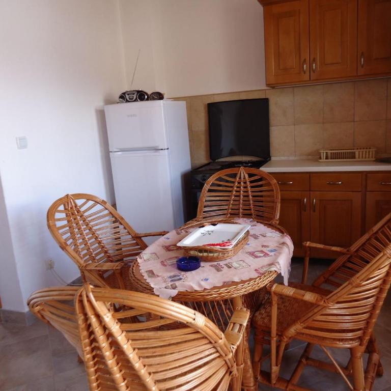 Villa Lučica - One-Bedroom Apartment with Sea View - 10