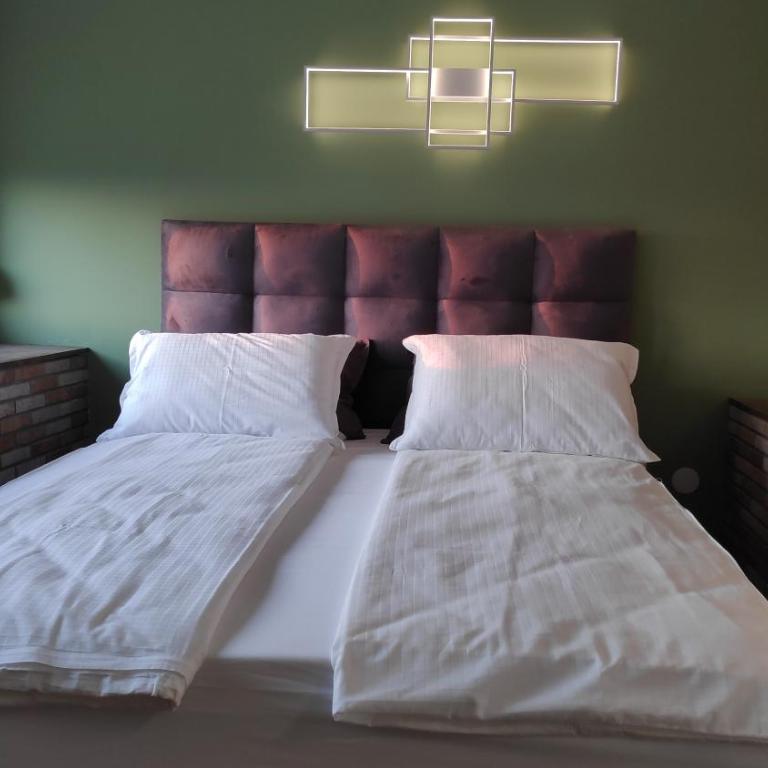 14th Heaven Apartment - One-Bedroom Apartment - 9