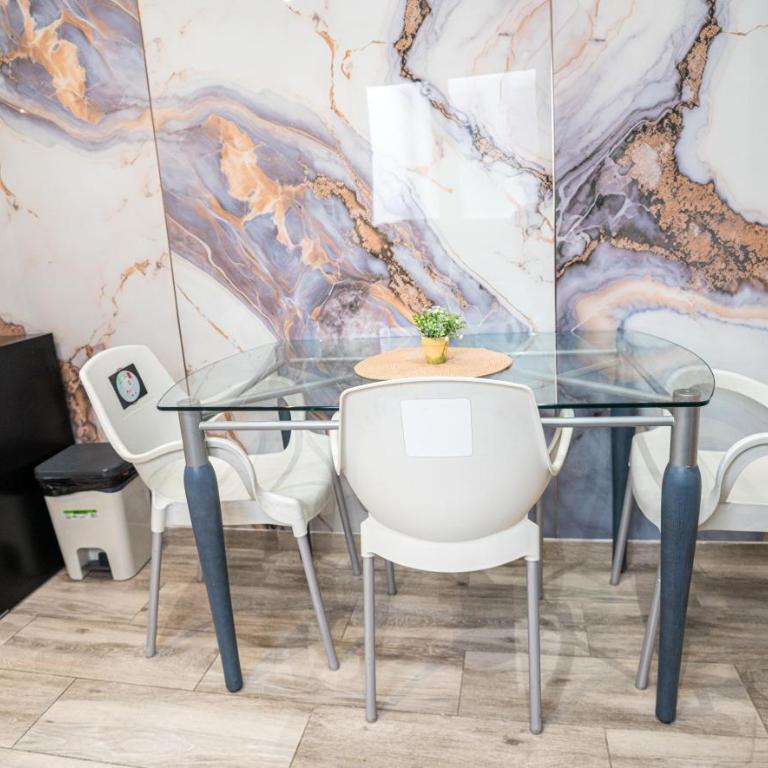 Pension Brava - Family Room - 8