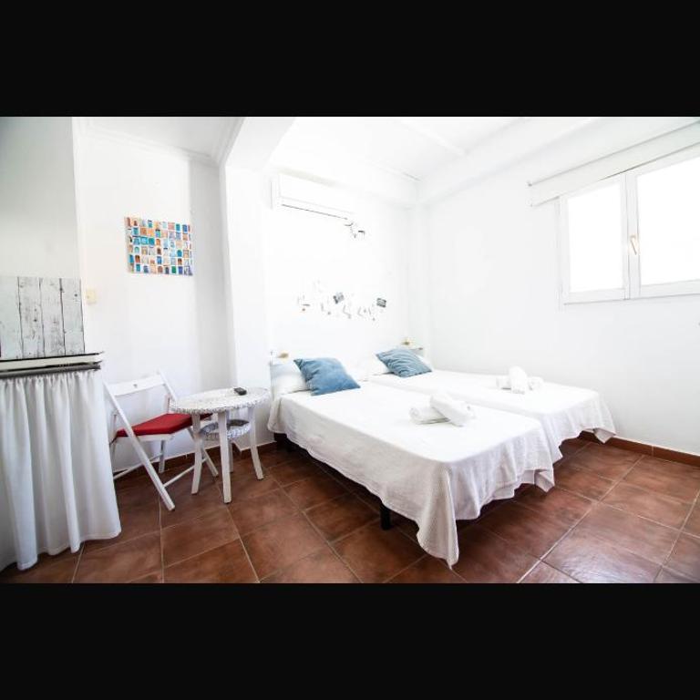 Habitaciones Taberna de Mauro - Double Room with Patio - 5