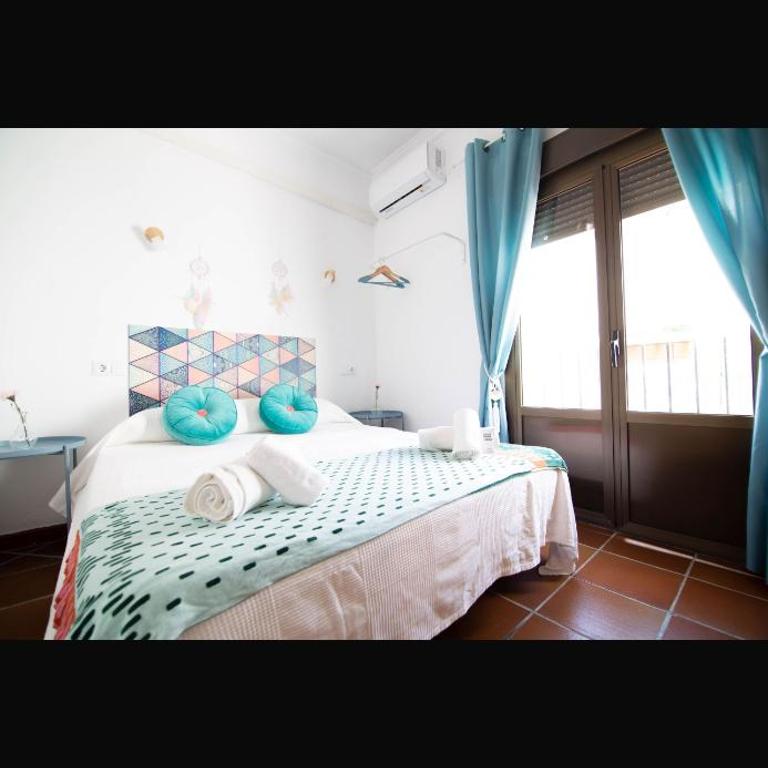 Habitaciones Taberna de Mauro - Double Room with Balcony - 3