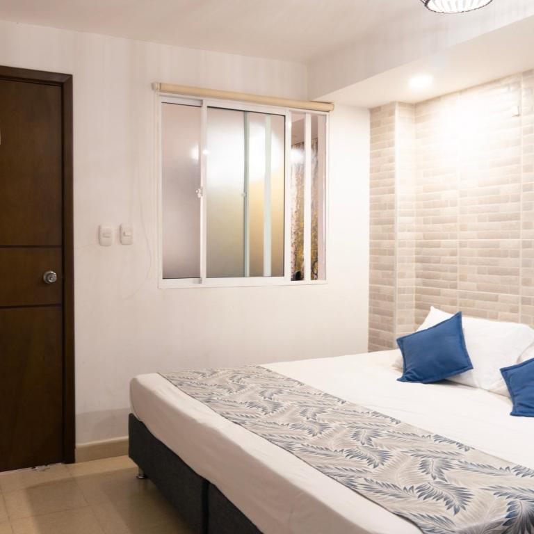 Hotel Riviera Plaza - Superior Quadruple Room - 3