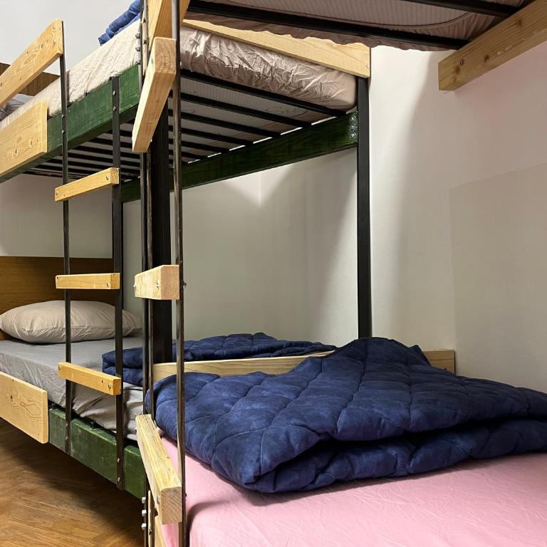 Chillton hostel - 6-Bed Mixed Dormitory Room - 16