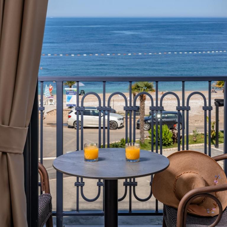 Wave Apartments - Dobra Voda - Apartman s 1 Spavaćom Sobom, Pogledom na More i Terasom - 9