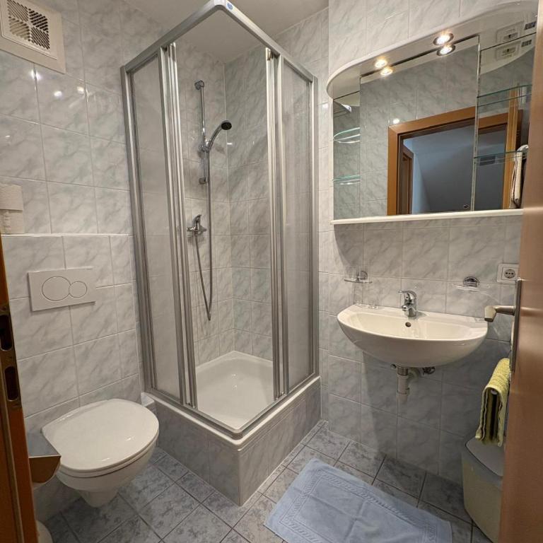 Ferienwohnung Rauchenwald - Apartment mit Dusche - 10
