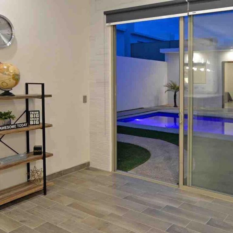 Private pool Modern Home - Casa con 1 dormitorio - 73