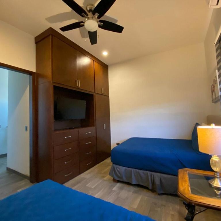 Private pool Modern Home - Casa con 1 dormitorio - 75