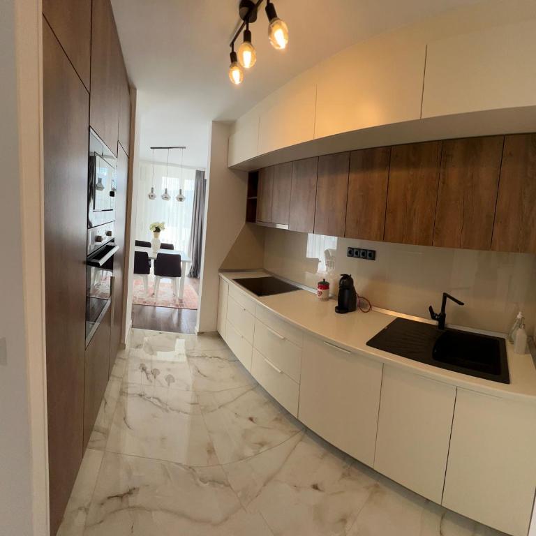 Lux Apartment Gusinjac - Apartman sa 1 Spavaćom Sobom - 1