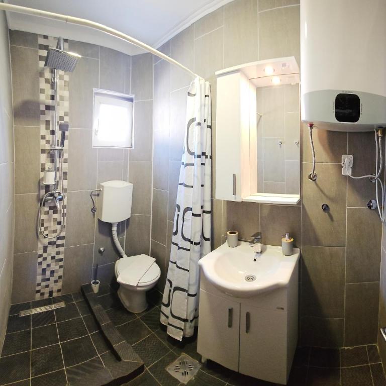 Villa Sun Budva - Deluxe Double Room - 7