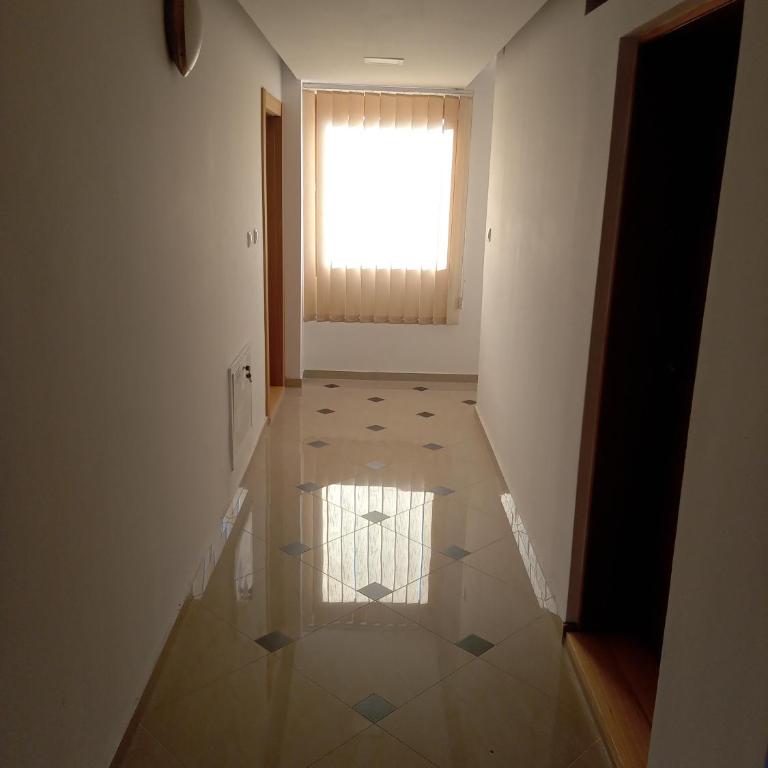 APARTMANSKI SMEŠTAJ SOLARIS kod Aqua Parka SUPERIOR & FAMILY Apartments - Apartman sa 2 Spavaće Sobe i Terasom - 7