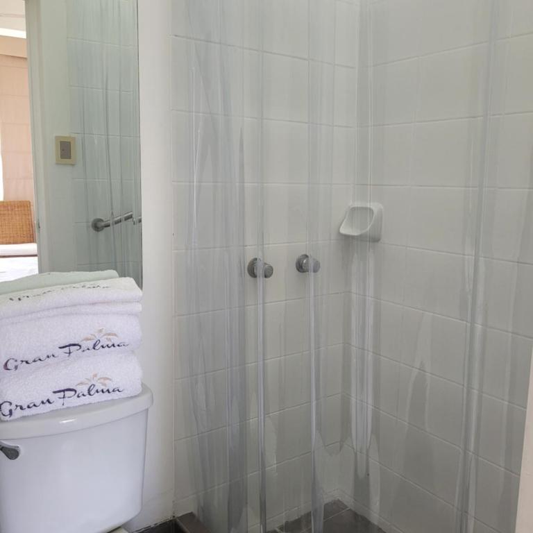 BACKPaCKERS & BACKPaCKERS - Cama Individual en dormitorio compartido de 6 camas - 6
