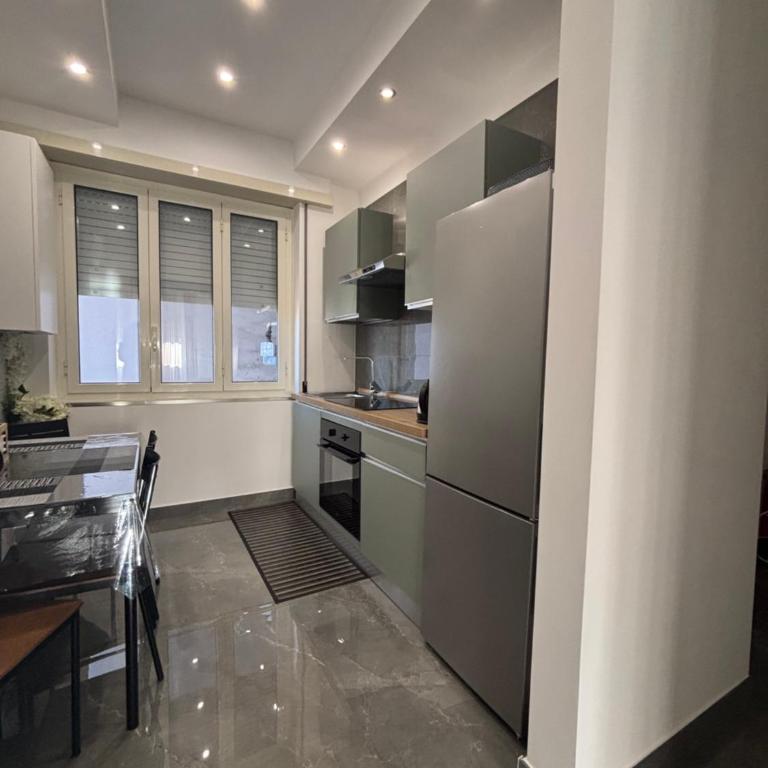 Louis Helen Apartment - Three-Bedroom Apartment - 8