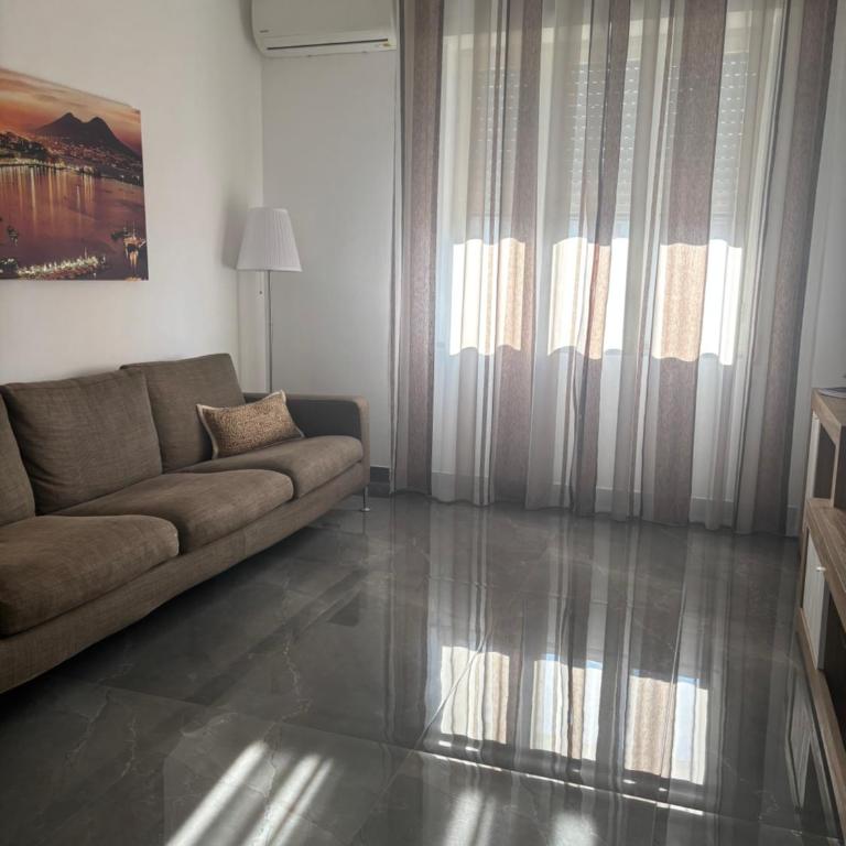 Louis Helen Apartment - Three-Bedroom Apartment - 7