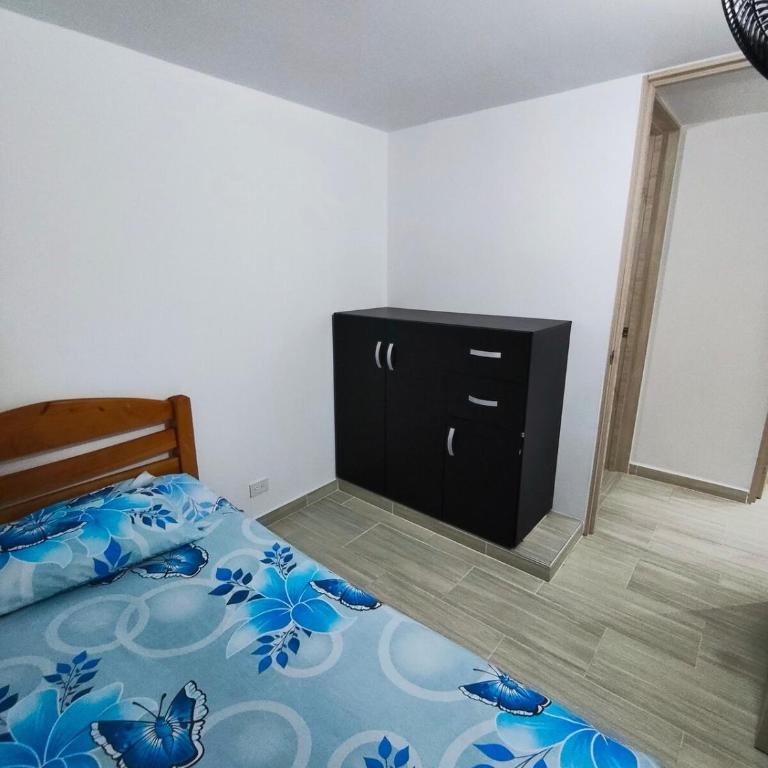 Espectacular Apartamento VIP Descanso Huilense - Apartamento de 3 dormitorios - 24