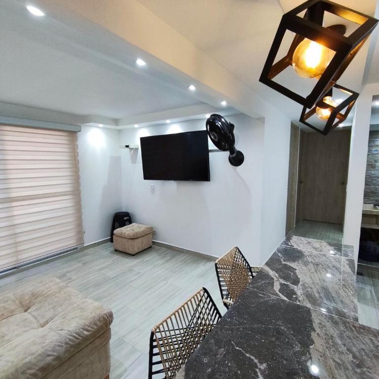 Espectacular Apartamento VIP Descanso Huilense - Apartamento de 3 dormitorios - 9