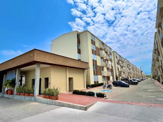 Espectacular Apartamento VIP Descanso Huilense - Apartamento de 3 dormitorios - 34
