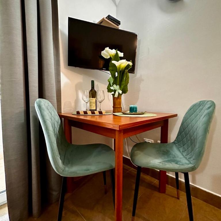 Studio apartmani Ljubica - Deluks Dvokrevetna Soba sa Zasebnim Krevetima - 9