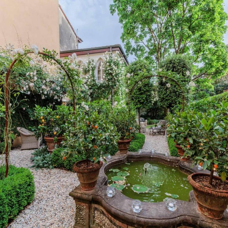 Apartment in Lucca near Historic Attractions - Two-Bedroom Apartment - 60