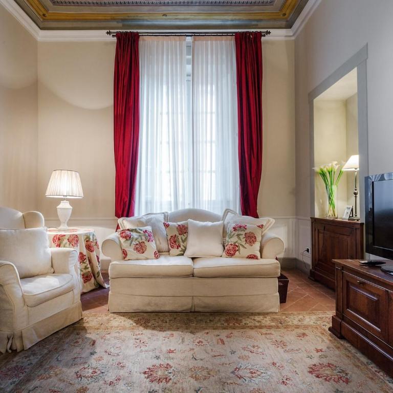 Apartment in Lucca near Cathedral & Guinigi Tower - Two-Bedroom Apartment - 5