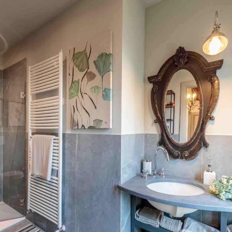 VILLA IL CASTELLO Vibrant Sanctuary of Enchanting Colours - Villa con 6 Camere da Letto - 68