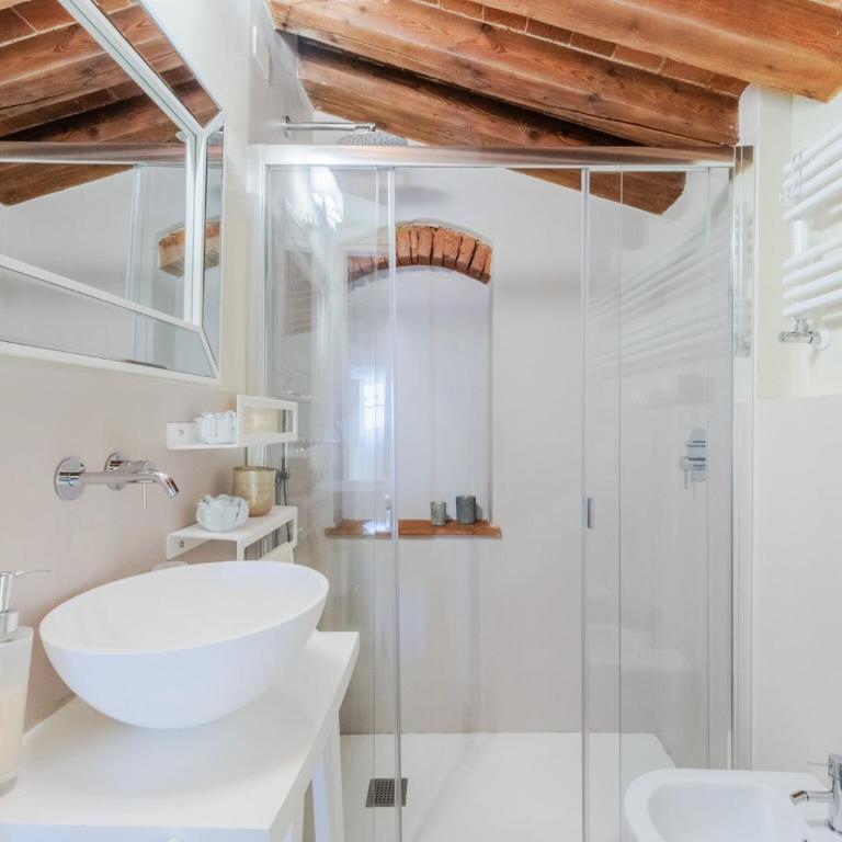 Penthouse in Lucca with Dome Views - Three-Bedroom Apartment - 51