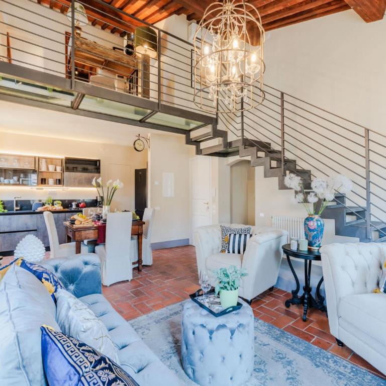 Penthouse in Lucca with Dome Views - Three-Bedroom Apartment - 2