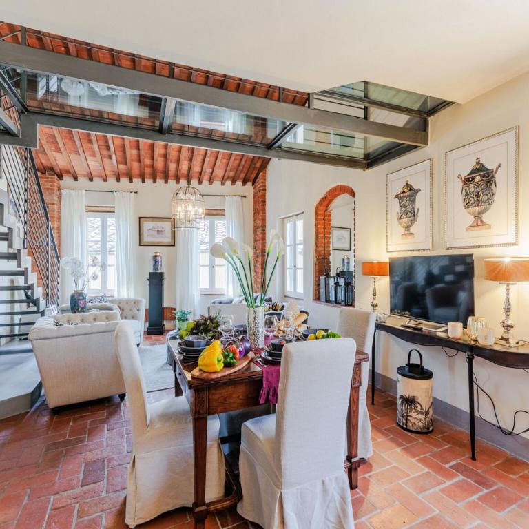 Penthouse in Lucca with Dome Views - Three-Bedroom Apartment - 19