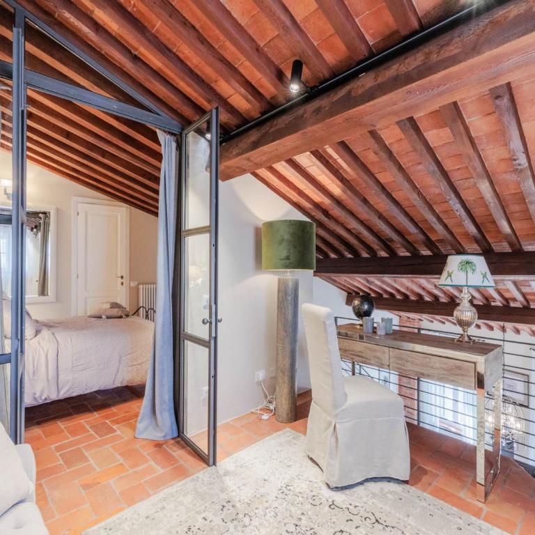 Penthouse in Lucca with Dome Views - Three-Bedroom Apartment - 33