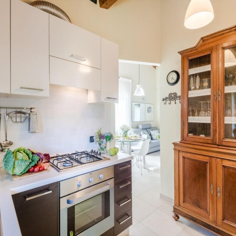 Apartment with Terrace & Parking - Appartamento con 2 Camere da Letto - 16
