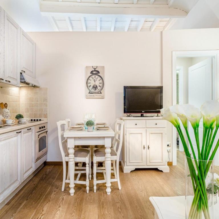 Apartment in Lucca near Torre Guinigi - One-Bedroom Apartment - 7