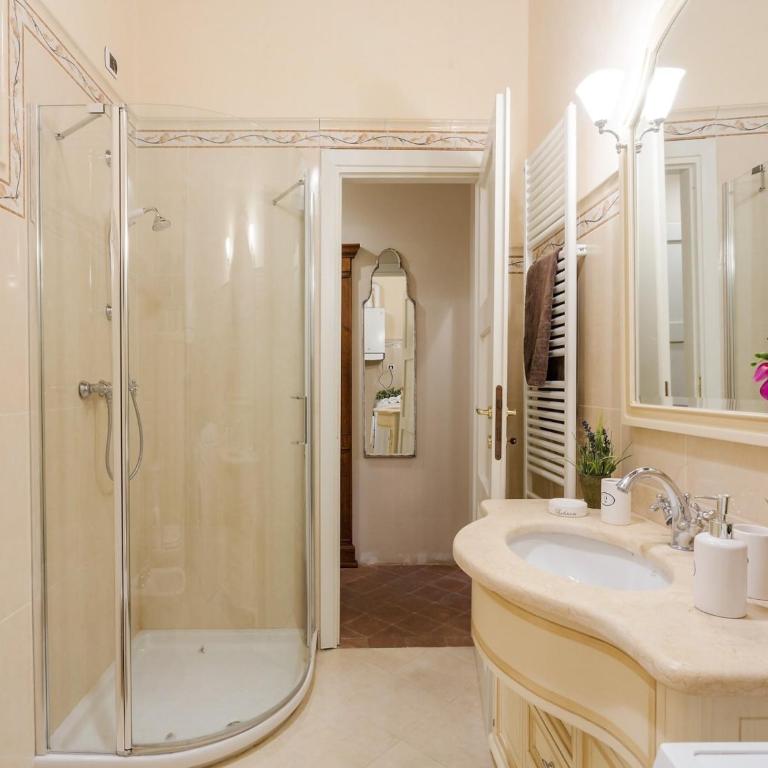 Apartment in Lucca near Cathedral & Guinigi Tower - Two-Bedroom Apartment - 32