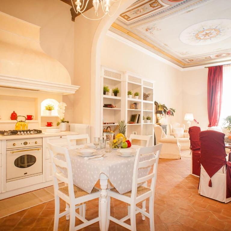 Apartment in Lucca near Cathedral & Guinigi Tower - Two-Bedroom Apartment - 17