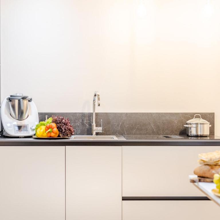 Apartment in Lucca with Private Courtyard - Appartamento con 1 Camera da Letto - 13