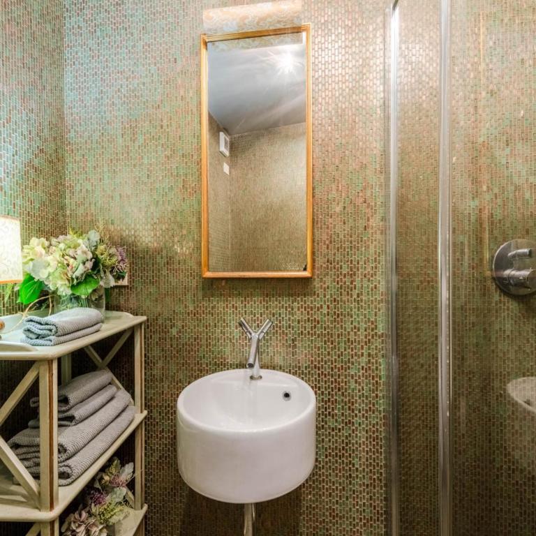 Apartment in Lucca near Guinigi Tower - Appartamento con 2 Camere da Letto - 36