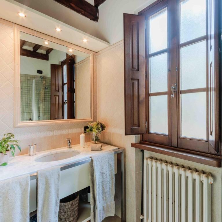 Apartment in Lucca near Guinigi Tower - Villa con 2 Camere da Letto - 35
