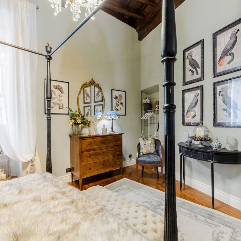 Apartment in Lucca with Piazza Views - Three-Bedroom Apartment - 37