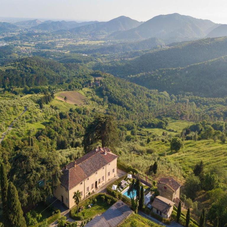 Scenic villa in Lucca with pool - Villa con 9 Camere da Letto - 9