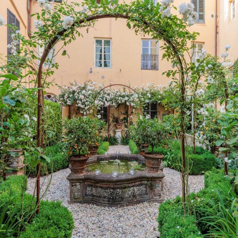 Apartment in Lucca near Historic Attractions - Two-Bedroom Apartment - 57