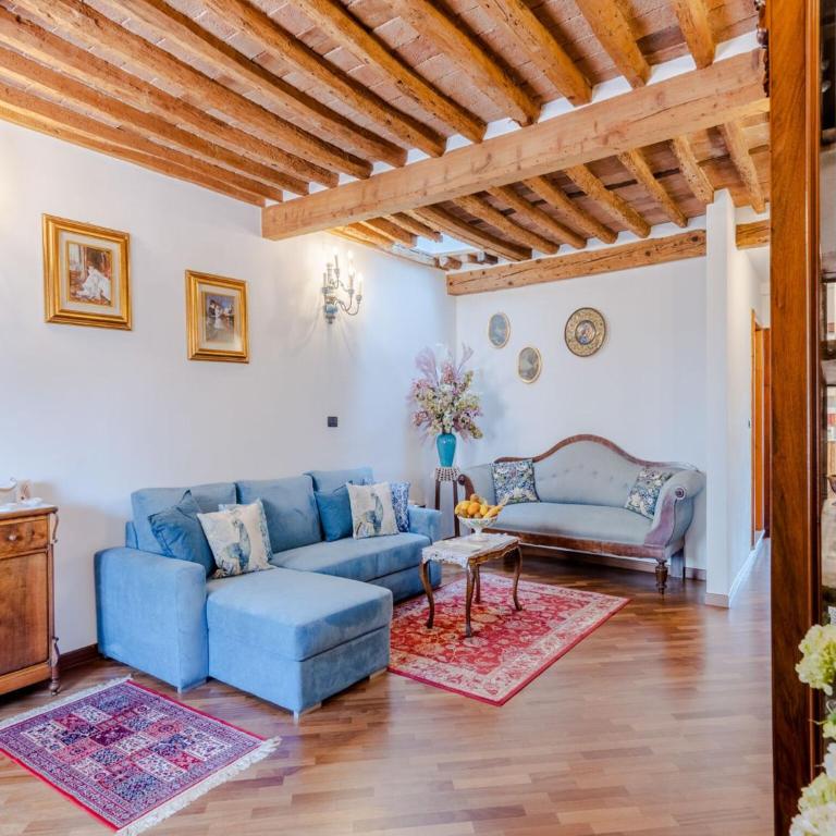 Apartment in Lucca s Medieval Tower - Three-Bedroom Apartment - 11