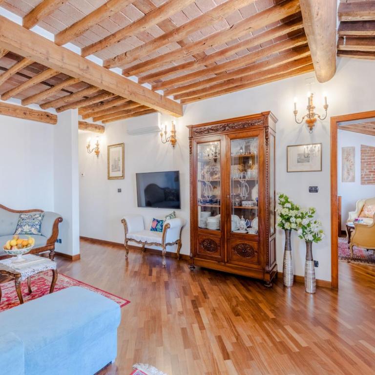 Apartment in Lucca s Medieval Tower - Three-Bedroom Apartment - 10