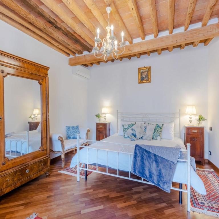 Apartment in Lucca s Medieval Tower - Three-Bedroom Apartment - 38