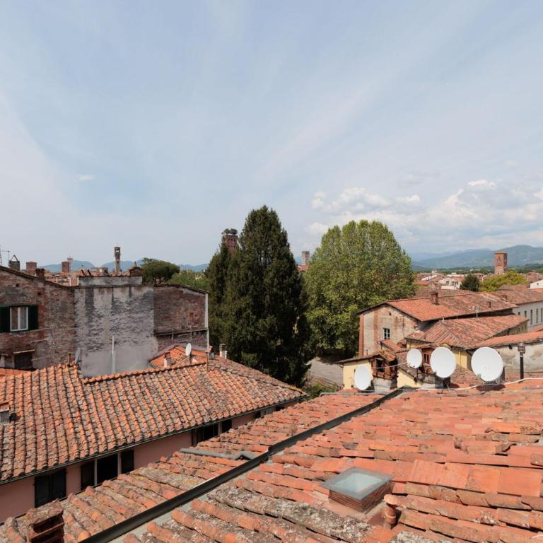 Apartment in Lucca s Medieval Tower - Three-Bedroom Apartment - 6