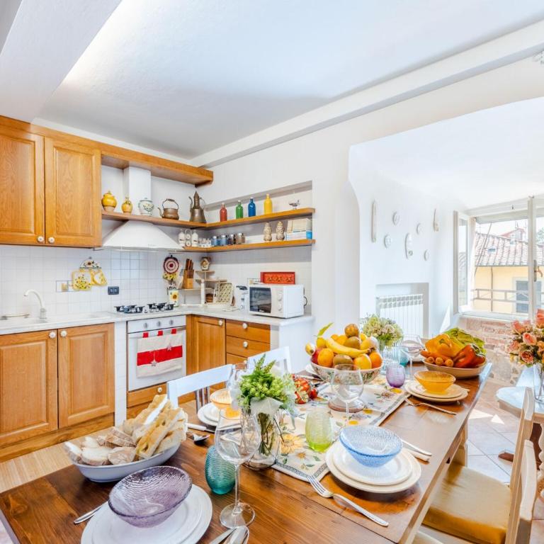 Apartment in Lucca s Medieval Tower - Three-Bedroom Apartment - 22